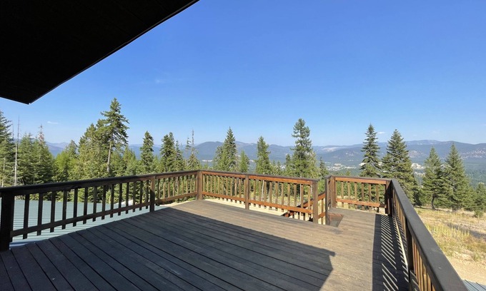 Libby Casa | Panoramic Mountain View Loft