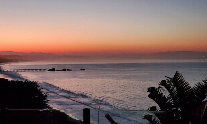 Aptos Casa | Beach Studio Villa cerca de la playa. Choque de las olas todo el día y toda la noche.