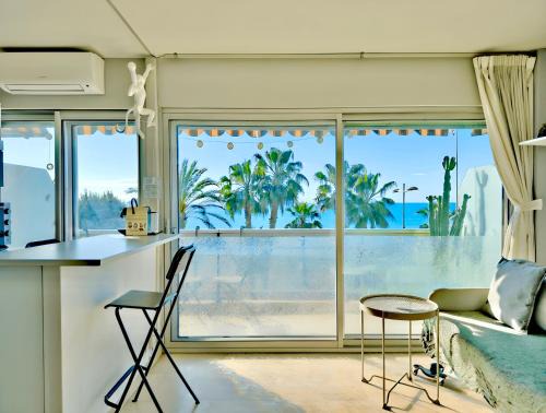 Cros-de-Cagnes Apartamento | Panoramic Sea View Studio 24h Checkin
