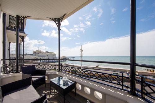 Bognor Regis Apartamento | Panoramic sea views in beachfront apt w balcony