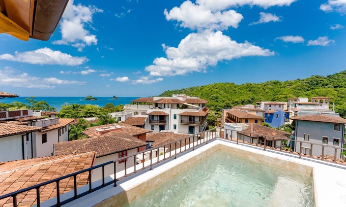 Las Catalinas Apartamento | Panoramic View Penthouse with Private Plunge Pool at Las Catalinas