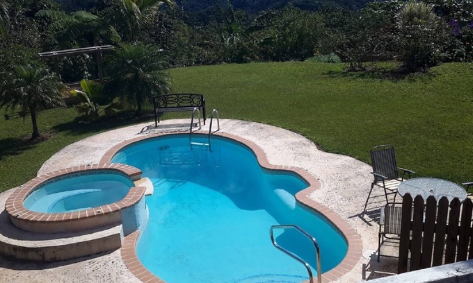 Santa Isabel Casa | ¡Vistas panorámicas deslumbrantes de 270 ° del encantador Puerto Rico!