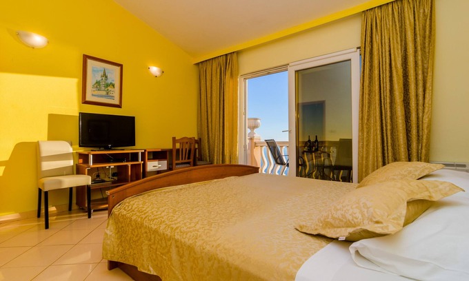Postup Casa | Pansion Villa Antonio - Two Bedroom Suite Family 6