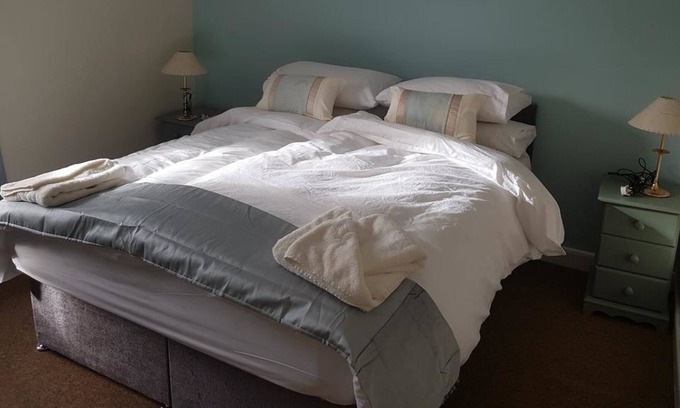 Tewkesbury Cabaña | Pansy Cottage in Historic Tewkesbury