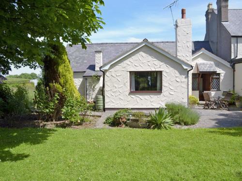Axton Casa | Pant Glas Mawr Axton