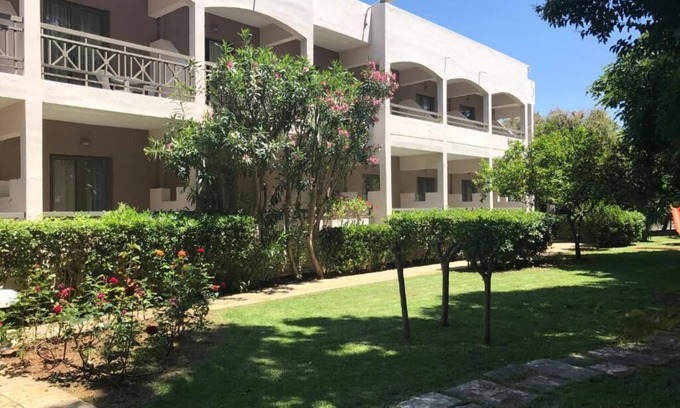 Violi Charaki Hotel | Pantheon Hotel