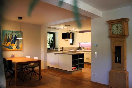 Dossenheim Apartamento | Pantone Ultra