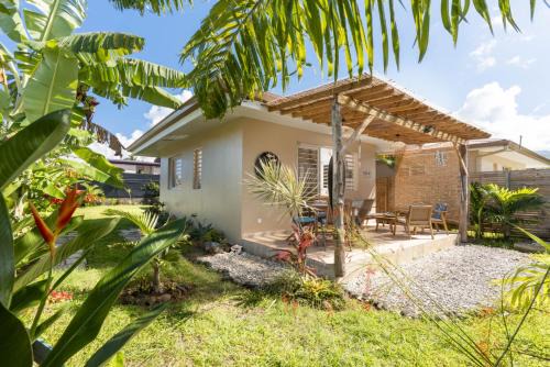 Papara Casa | Papara Ocean Bungalow