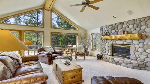Sunriver Casa | Paper Birch 09
