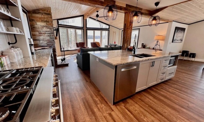 Wollaston Cabaña | Paper-Birch Cottage on Wollaston Lake