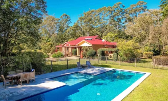 Lake Innes Casa | Paperbark Lodge- pool, space, private