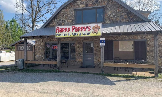 Hartshorn Casa | Pappys Trout Lodge - 0.5 Miles from Montauk State Park