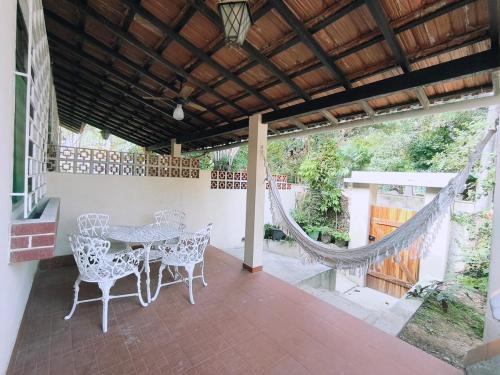 Porto da Madama Casa | Paqueta · Paquetá 2 quartos - AC , Wi-Fi e Churrasqueira!