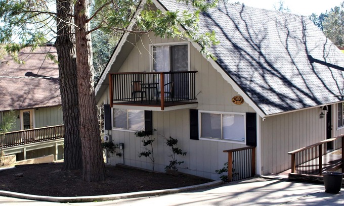 Groveland Cabina | Escapada en Pine Mountain Lake ~ WiFi gratuito ~ ¡Con vistas al campo de golf!