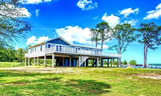 Marion Station Casa | Par-Lon - Private Raised Waterfront Home on the Pocomoke River