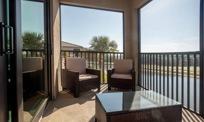 Braden River Condominio | Lakewood National Beautiful 2 habitaciones / 2 baños Privado 4to piso Condo