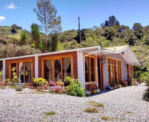 Baños de Agua Santa Casa | Paraíso Salomé