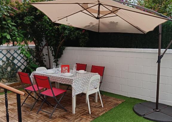 Castro Urdiales Apartamento | Paraíso Soleado: Piso con Terraza, Piscina y Garaje a 5 min de Playa