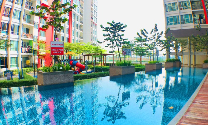 Taman Tampoi Indah Apartamento | Centro comercial Paradigm, centro comercial Sutera