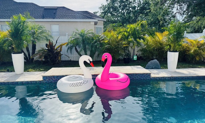 Sabal Harbour Casa | Paradise 4 Bedroom Heated Pool Home Near IMG Academy and Siesta Key Beach