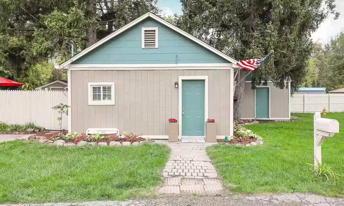 Maxwell Casa | Paradise Bungalow
