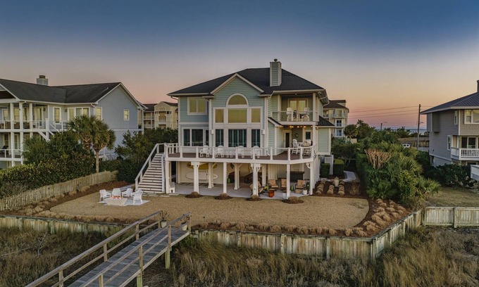 Shell Island Casa | Paradise Found: Waterfront Escape with Dock, Firepit, and Sunsets Galore!