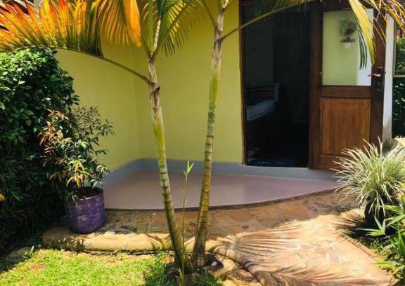 Kampala Cama Y Desayuno | Paradise Gardens Kajjansi