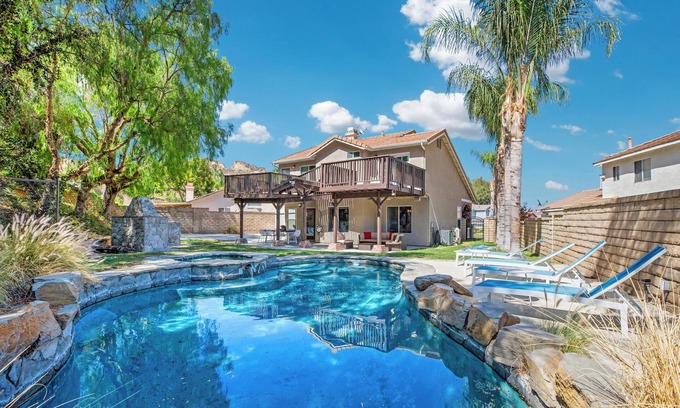 Castaic Casa | Paradise Getaway near Six Flags with Pool and BBQ!