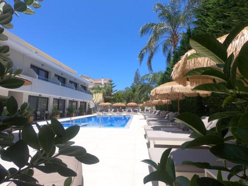 Tsilivi Apartamento | Paradise Hotel & Bar