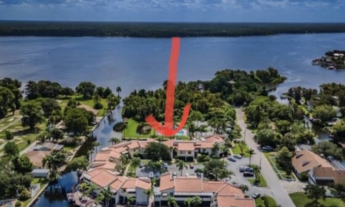 Palm Harbor Condominio | Water Front Condo en Lake Tarpon Vilas - Palm Harbor