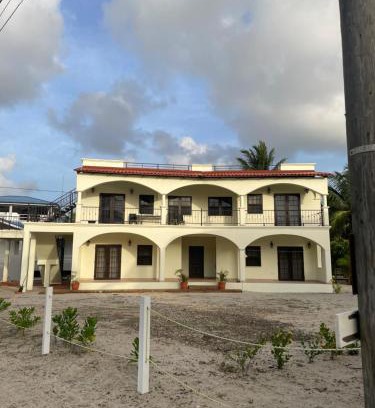 Placentia Apartamento | Paradise Inn Placencia