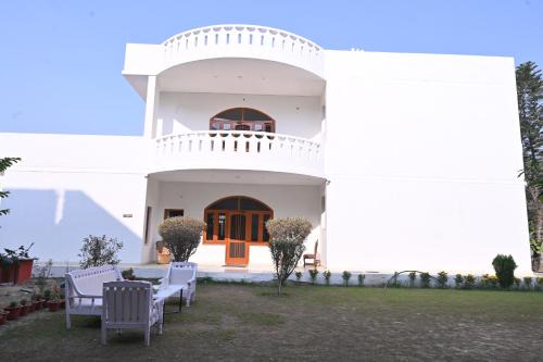 Amritsar Cama Y Desayuno | Paradise Island