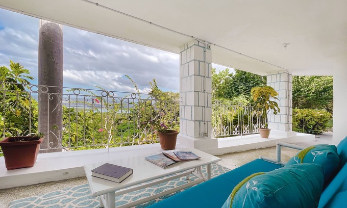Reading Villa | Paradise on Earth