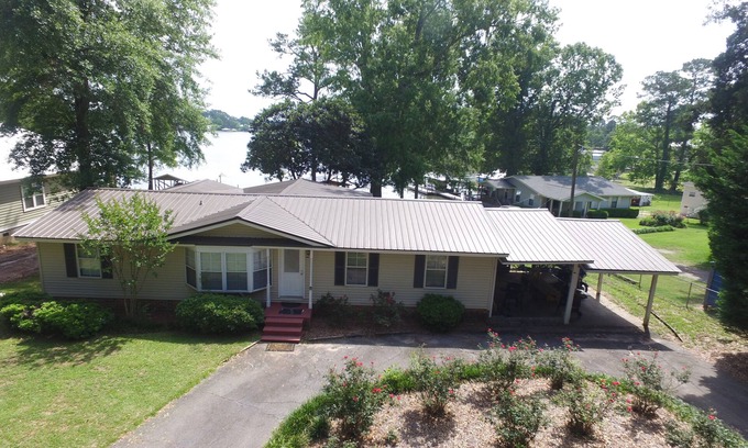 Cobb Casa | Paradise On Lake Blackshear