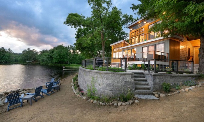 Conway Casa | Paradise on Pequawket | Lakefront | Hot Tub | New