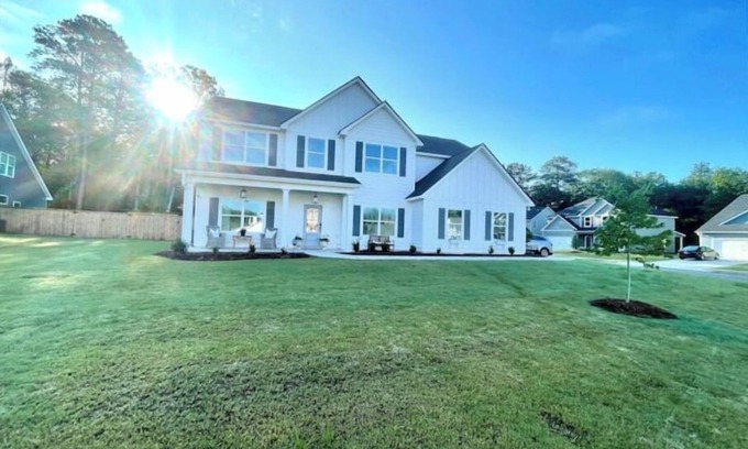 Opelika Casa | Paradise on the Plains