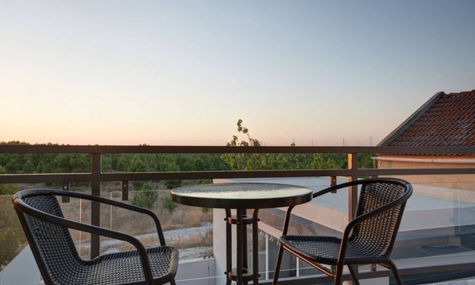 Quinta Do Conde Villa | Paradise Terrace House with heated pool near Setubal and Sesimbra