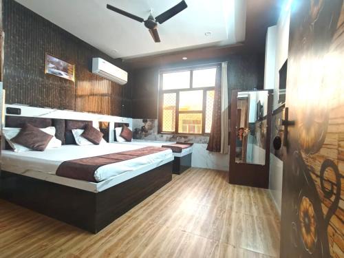 Vrindavan Villa | PARADISE VILLA "Lord Krishna's Goonj"