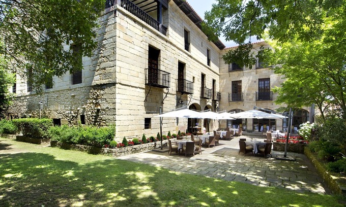 Santillana del Mar Hotel | Parador De Santillana De Gil Blas