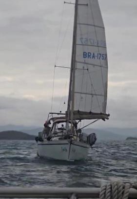 Paraty Alquiler De Eote | Paraty em um veleiro passeio diário