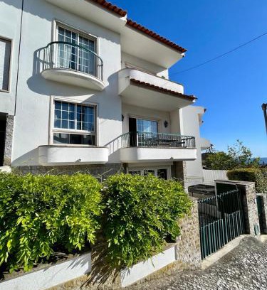 Parede Casa | PAREDE HILL - GuestHouse
