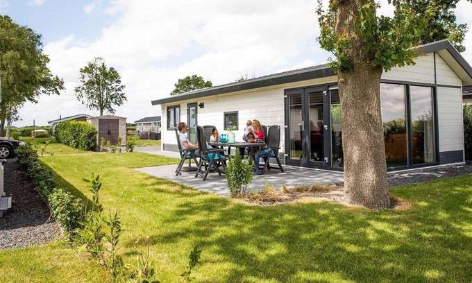 Berkhout Chalet De Esquí | ✓ Parel at Park Westerkogge ✓ Holiday home for 5 people ✓ Located in Berkhout (North Holland) ✓ Waterfront holiday resort ✓ Book directly at the resort