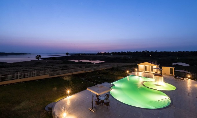 Sarangpur Hotel | Parijat Lake Resort by GoldMark, Madhai- Satpura National Park