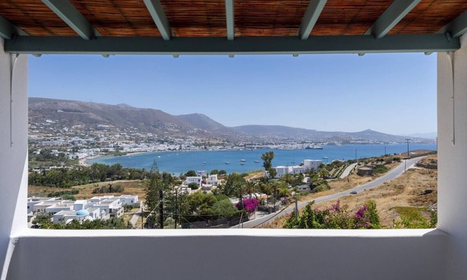 Krotiri Casa | Parikia Cove Mansion