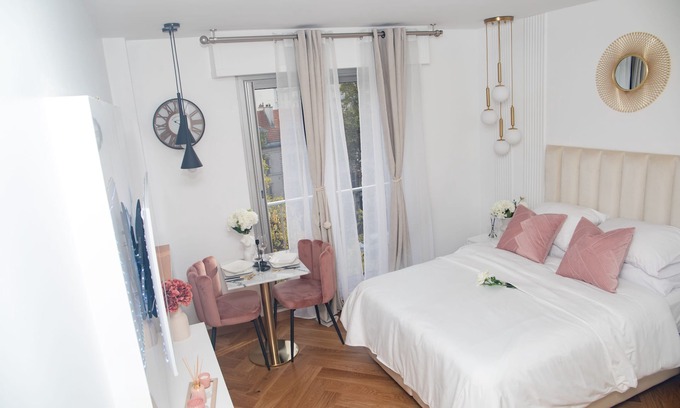 19th Arrondissement Apartamento | Paris' Premium Romantic Studio