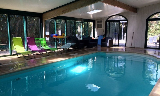 Frepillon Casa | París, los impresionistas, Disney, Versalles, paseos por el bosque y la piscina.