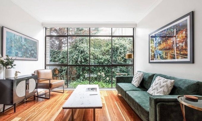 South Yarra Apartamento | Parisian Chic meets South Yarras Vibrant Locale