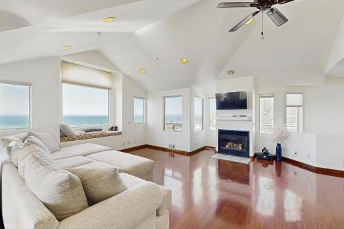 Cayucos Casa | Park Avenue Beach Life