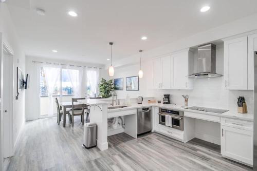 University Heights Apartamento | Park Blvd 301 - Modern - Urban Oasis - SPA