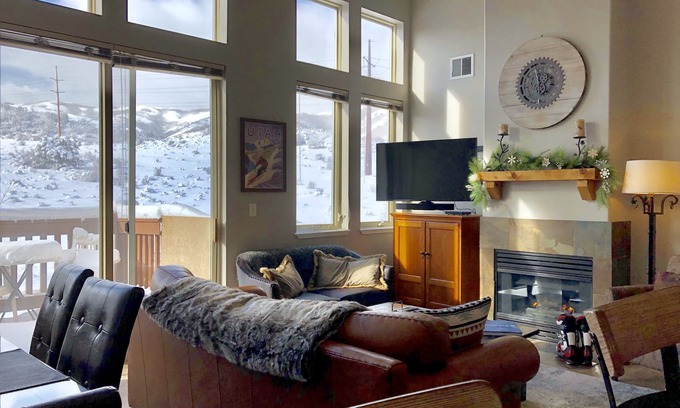 Kimball Junction Condominio | PARK CITY CONDO. Luminoso, soleado con vistas y ubicación conveniente.